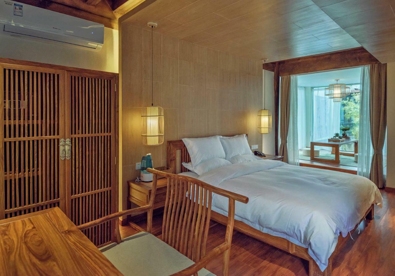 Lijiang Qilu Garden Hotel Baisha  Экстерьер фото