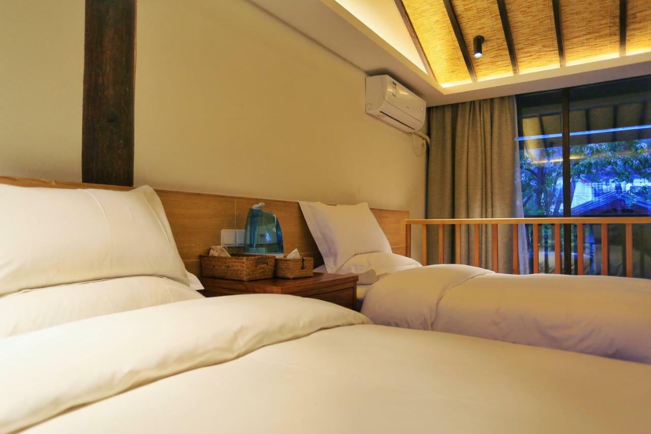 Lijiang Qilu Garden Hotel Baisha  Экстерьер фото
