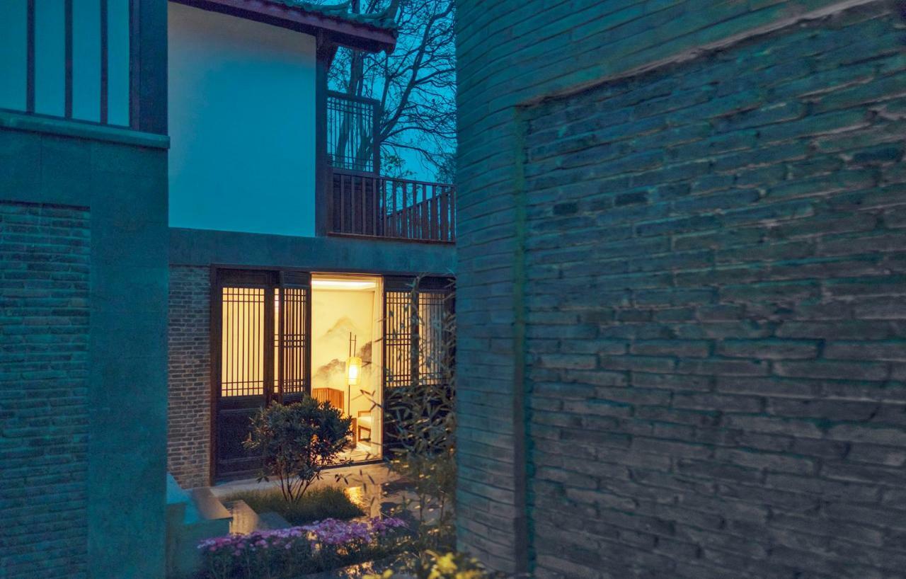 Lijiang Qilu Garden Hotel Baisha  Экстерьер фото